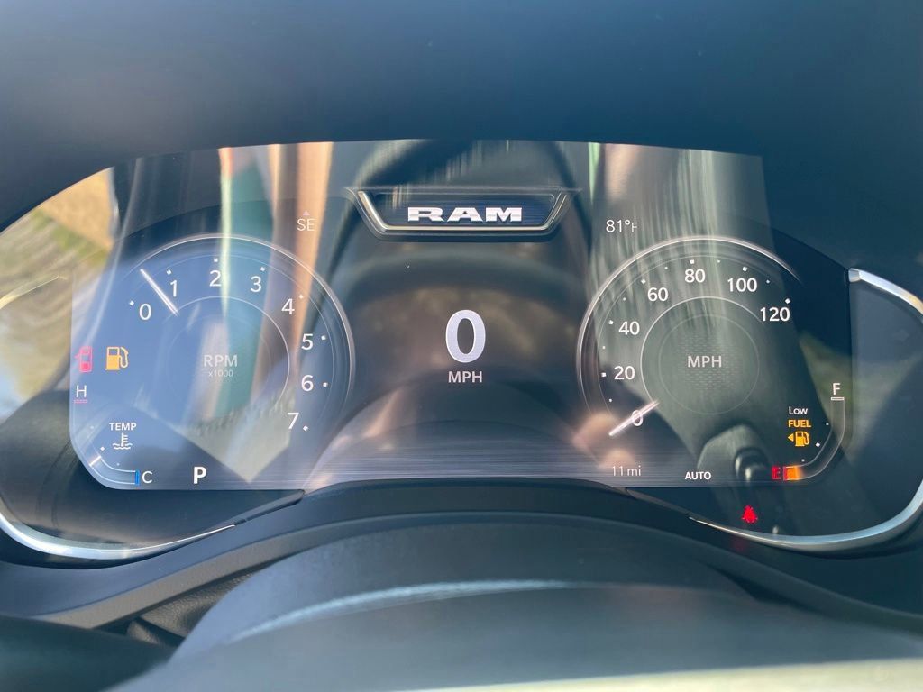 New 2026 RAM 1500 Big Horn AWD/4WD image 14