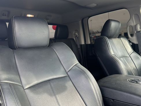 Used 2018 RAM 2500 Laramie w/ Sport Appearance Group image 24