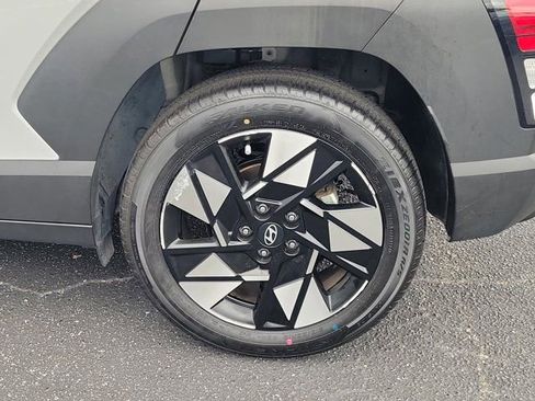 Used 2024 Hyundai Kona SEL FWD image 29