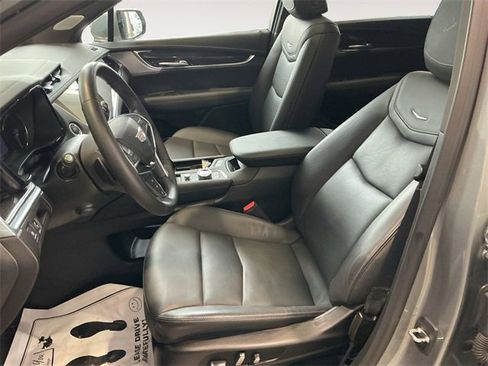 Certified 2023 Cadillac XT5 Premium Luxury w/ LPO, Floor Liner Package image 7