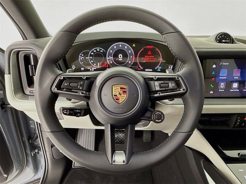 New 2026 Porsche Cayenne image 15