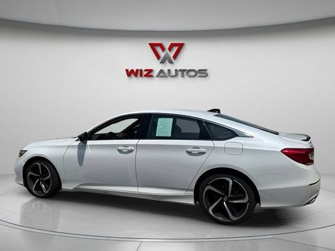 Used 2022 Honda Accord Sport image 2