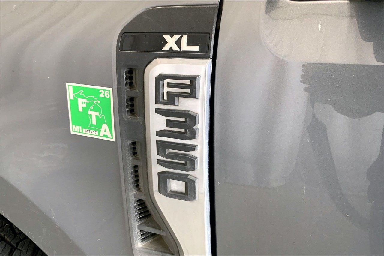 Used 2025 Ford F350 XL AWD/4WD image 9