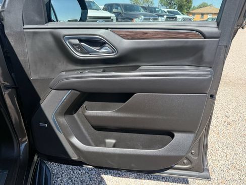 Used 2021 Chevrolet Suburban LT AWD/4WD image 13