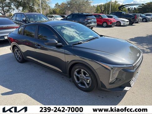 Certified 2025 Kia K4 LXS image 5