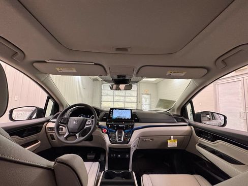 Used 2026 Honda Odyssey Touring image 24