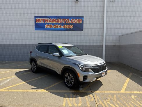 Used 2024 Kia Seltos S AWD/4WD image 2