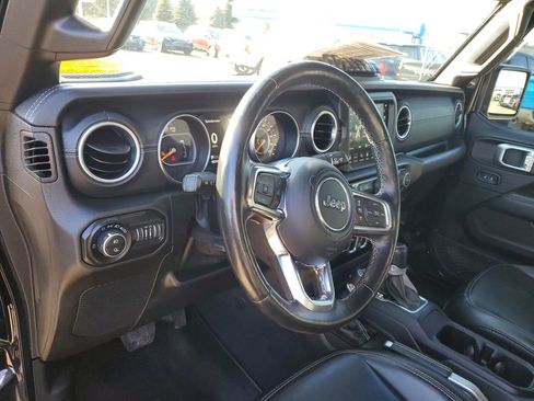 Used 2020 Jeep Gladiator Overland w/ Advanced Safety Group image 8