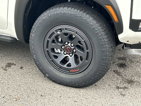 New 2026 Nissan Frontier PRO-4X w/ Pro-4x Convenience Package AWD/4WD image 9