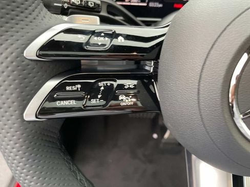 Certified 2025 Mercedes-Benz GLC 300 4MATIC image 21