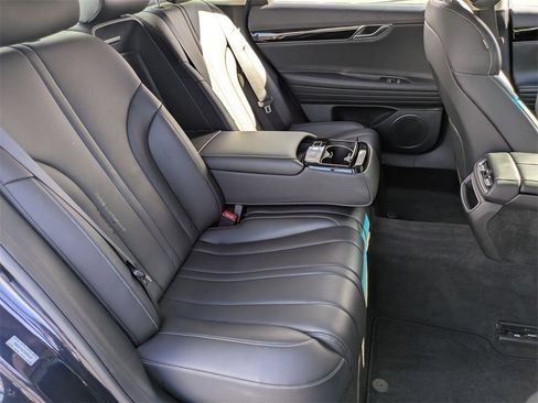 Used 2023 Genesis G80 2.5T image 28