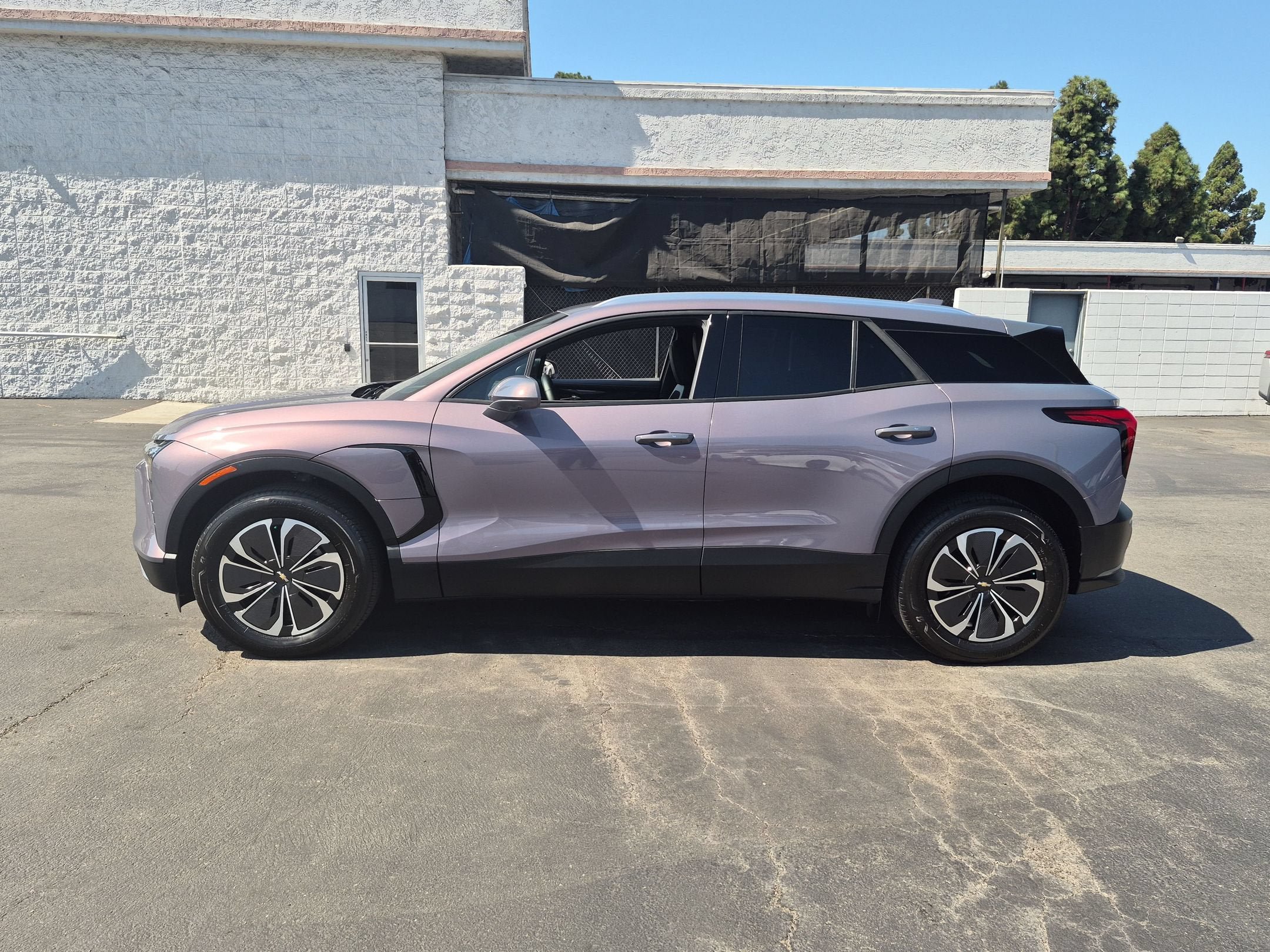 Used 2024 Chevrolet Blazer EV LT AWD/4WD image 4