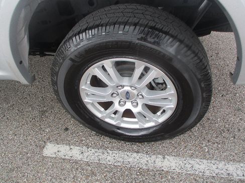 Used 2015 Ford F150 Lariat AWD/4WD image 24