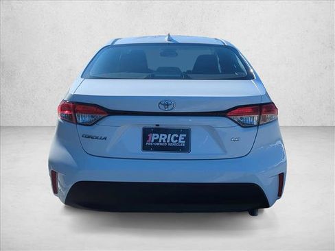 Used 2025 Toyota Corolla LE image 6