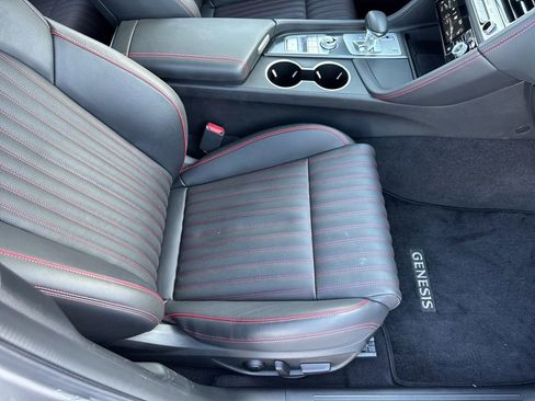 Used 2025 Genesis G70 2.5T w/ Sport Prestige Package RWD image 16
