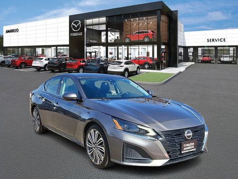 Used 2023 Nissan Altima 2.5 SL image 1