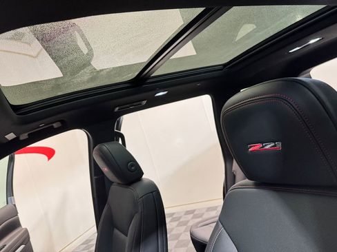 New 2026 Chevrolet Traverse Z71 w/ Driver Confidence Package image 8