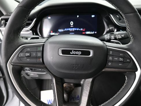 Used 2024 Chevrolet Trax LS FWD image 41