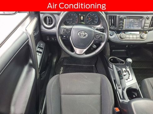 Used 2018 Toyota RAV4 XLE image 11