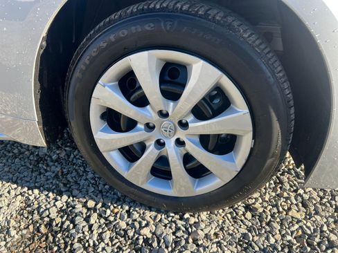 Used 2025 Toyota Corolla LE image 28