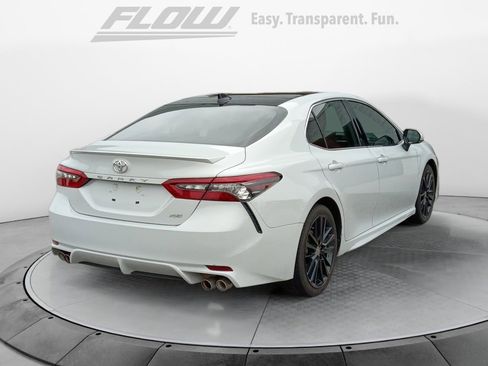 Used 2023 Toyota Camry XSE FWD image 9