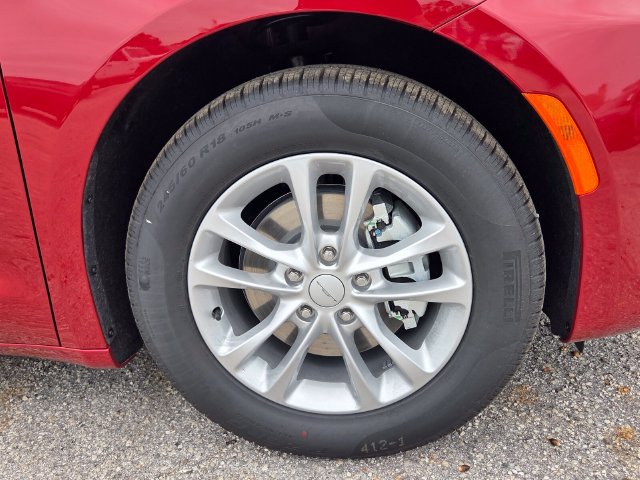 New 2027 Chrysler Pacifica Select FWD image 10