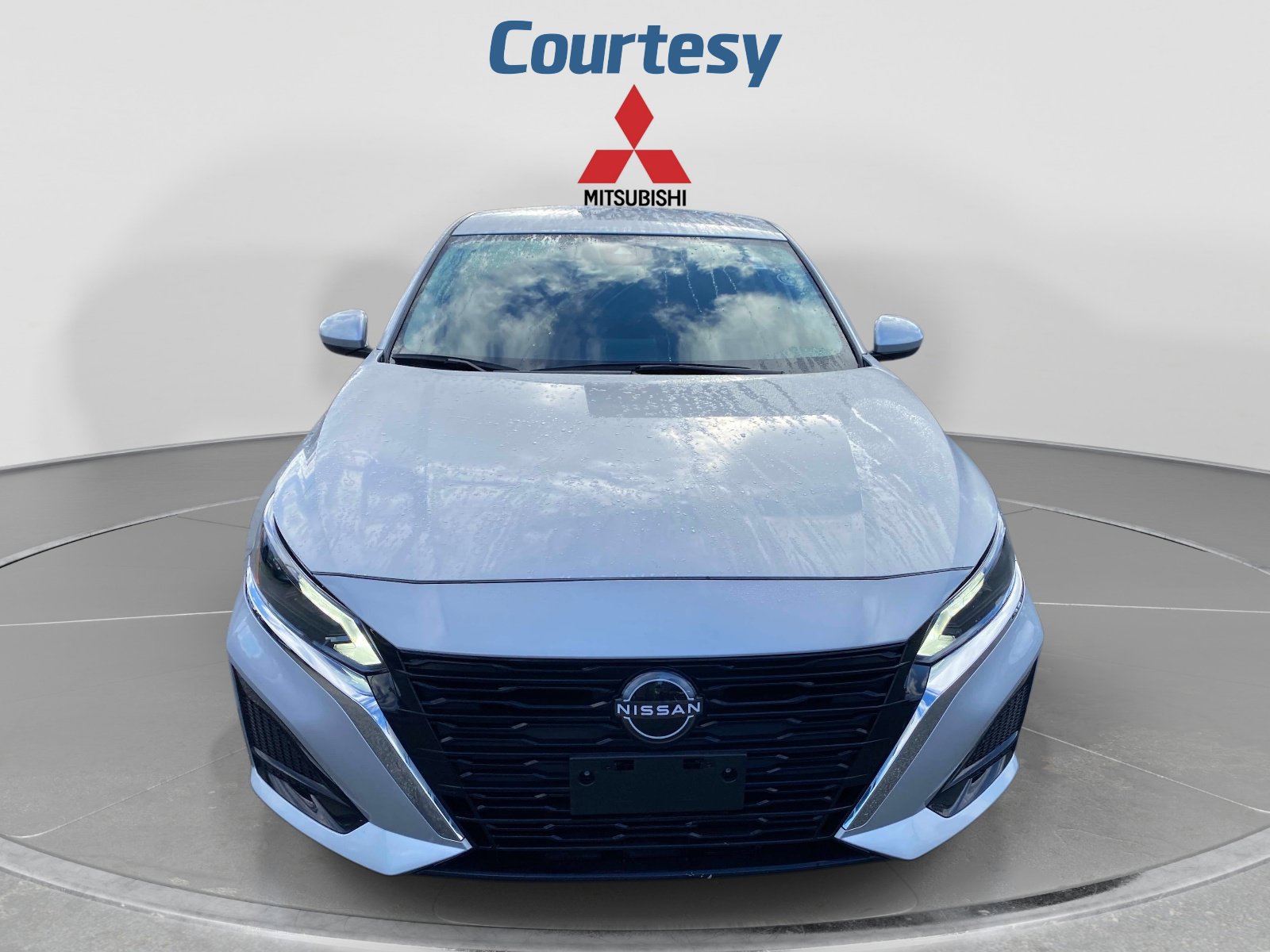 Used 2023 Nissan Altima 2.5 SV AWD/4WD image 10