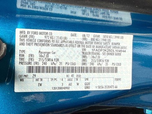 Used 2013 Ford Focus SE w/ SE Winter Pkg image 25