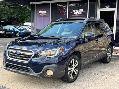 Used 2018 Subaru Outback 2.5i Limited w/ Popular Package #2 AWD/4WD image 3