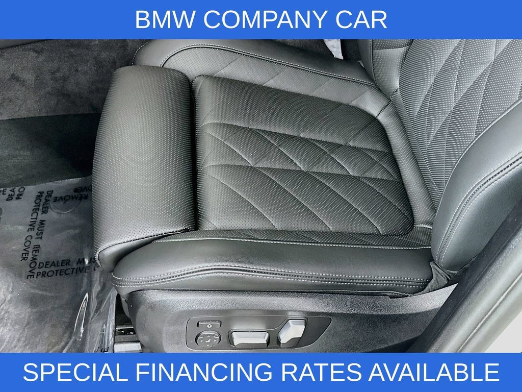 Used 2026 BMW X5 xDrive40i w/ M Sport Package AWD/4WD image 24