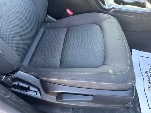 Used 2020 Chevrolet Colorado LT RWD image 11