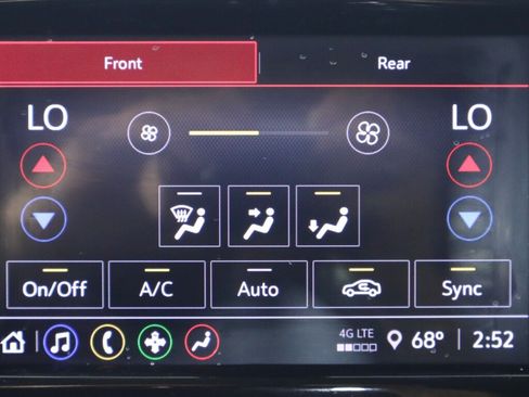 Used 2020 Chevrolet Traverse LS FWD image 18