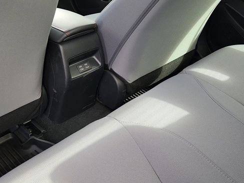 Used 2024 Toyota Corolla SE image 17