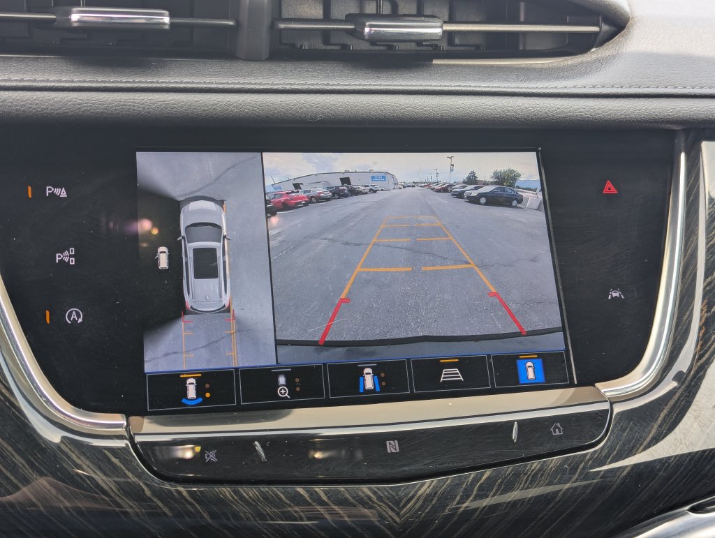 Used 2021 Cadillac XT6 Premium Luxury AWD/4WD image 16