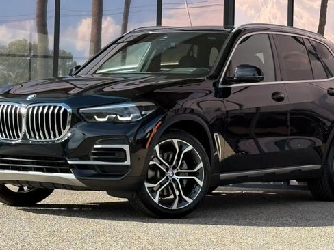 Used 2022 BMW X5 sDrive40i w/ Parking Assistance Package RWD image 2