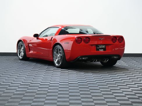 Used 2007 Chevrolet Corvette Coupe w/ Preferred Equipment Group image 8