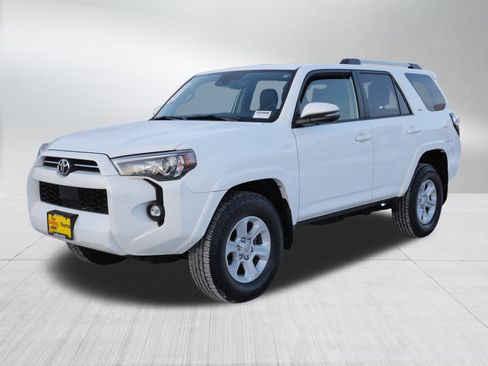 Certified 2021 Toyota 4Runner SR5 Premium image 3