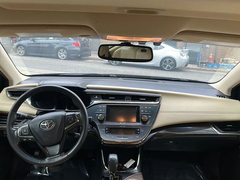Used 2013 Toyota Avalon Limited image 24