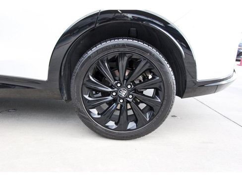 Used 2025 Buick Envista Sport Touring w/ Experience Buick Package FWD image 29