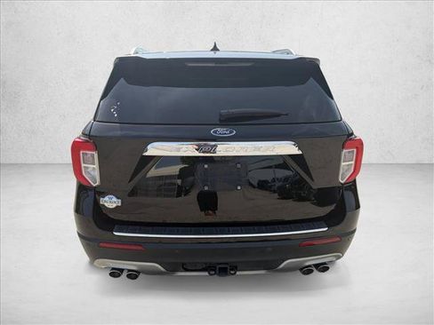 Used 2023 Ford Explorer King Ranch w/ Technology Package RWD image 4