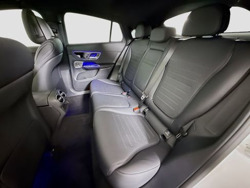 Used 2025 Mercedes-Benz GLC 300 4MATIC w/ AMG Line image 26