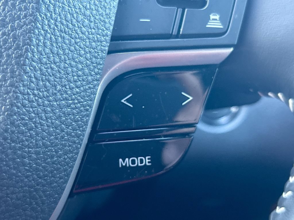 Certified 2025 Toyota Camry SE FWD image 17