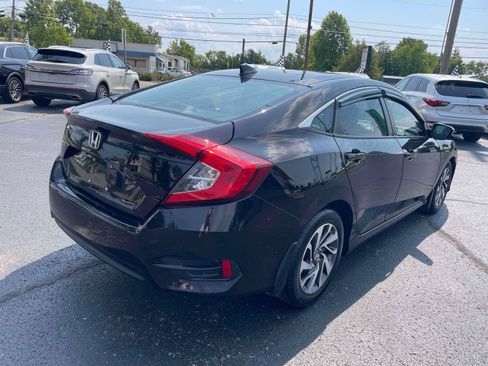 Used 2018 Honda Civic EX image 8