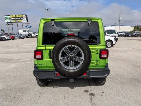 Used 2019 Jeep Wrangler Unlimited Sahara image 5