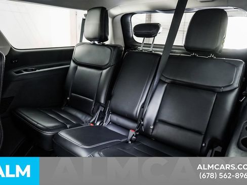 Used 2025 Ford Expedition Max Platinum AWD/4WD image 19