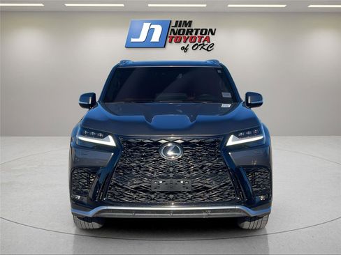 Used 2024 Lexus LX 600 F Sport image 2