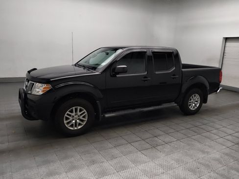Used 2019 Nissan Frontier SV AWD/4WD image 2