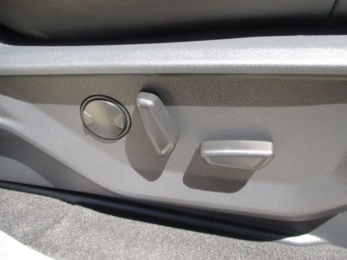 Used 2025 Ford Expedition Max Platinum AWD/4WD image 53