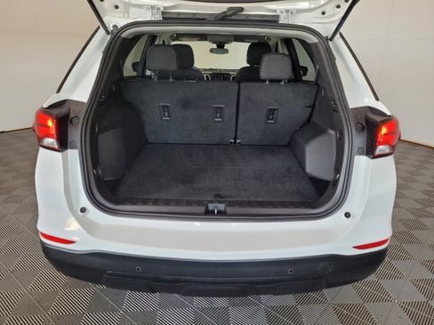 Used 2023 Chevrolet Equinox LS w/ LS Convenience Package FWD image 29