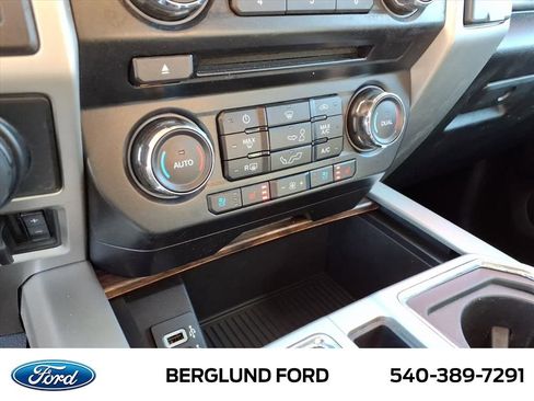 Used 2018 Ford F150 Lariat w/ Equipment Group 501A Mid image 26